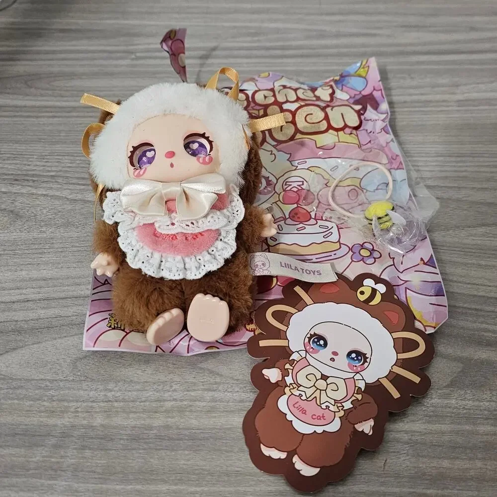 Liila's Chef Kitten Blind Box Chocolate Hug Roll Vinyl Plush Pendent NO BOX